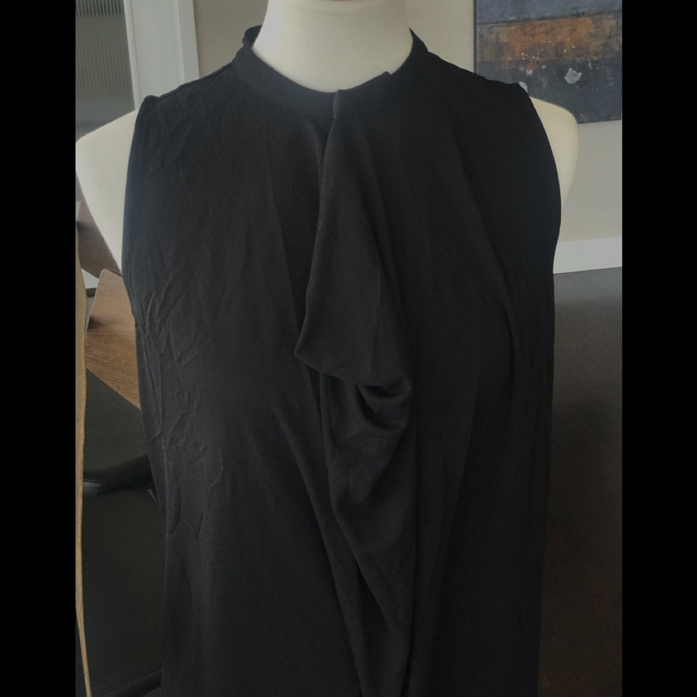 Black Heavy Jersey Sleeveless. Drapes Beau